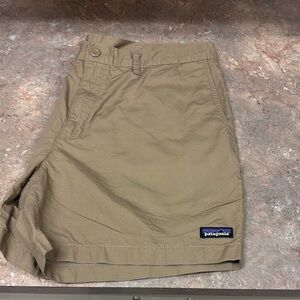 Patagonia Tan Cargo Shorts with Rugged Outdoor Style